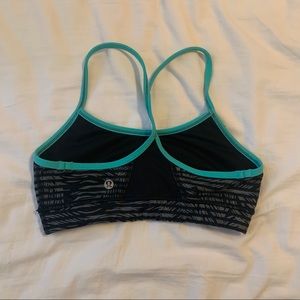 lululemon sports bra!
